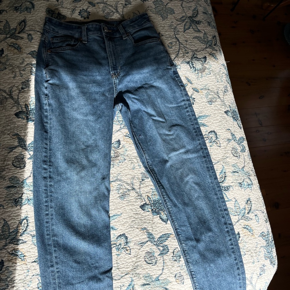 American Eagle Mom Jeans